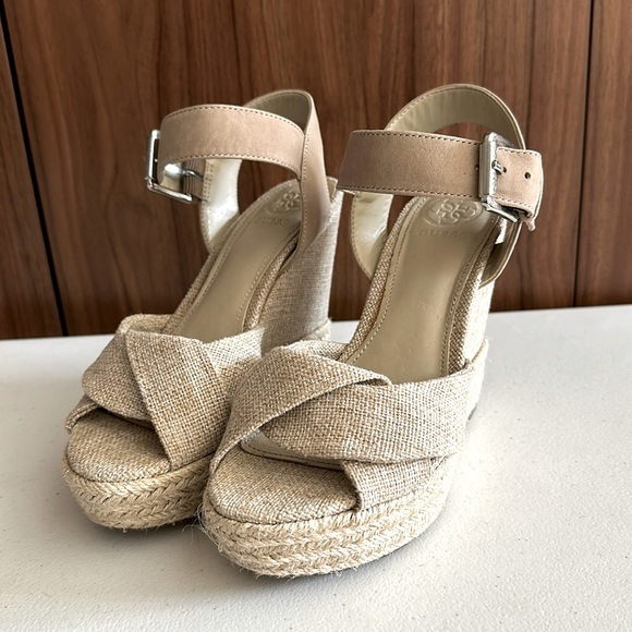 Guess Women's wedged burlap sandals size 6M - Picture 13 of 15